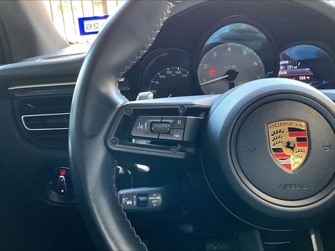 Used 2023 Porsche Macan S image 23