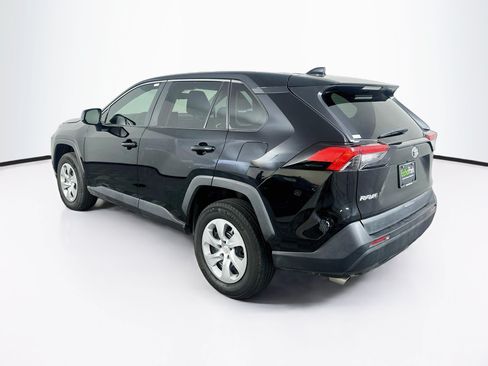 Used 2022 Toyota RAV4 LE FWD image 5