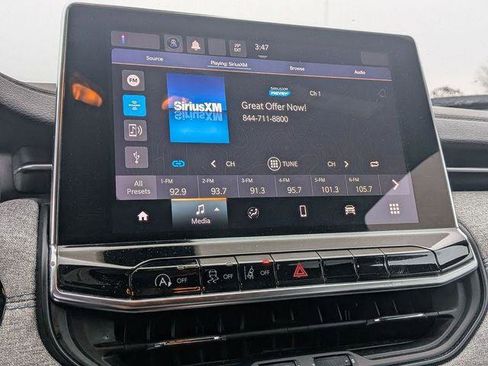 Certified 2024 Jeep Compass Latitude image 22