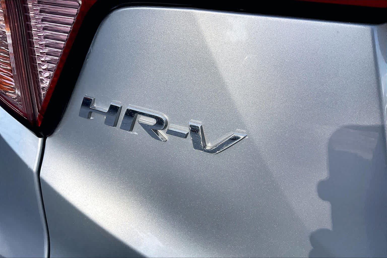 Used 2016 Honda HR-V EX image 10