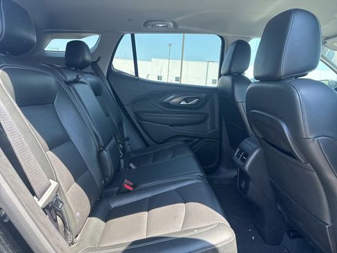 Used 2023 GMC Terrain SLT w/ Elevation Edition AWD/4WD image 13