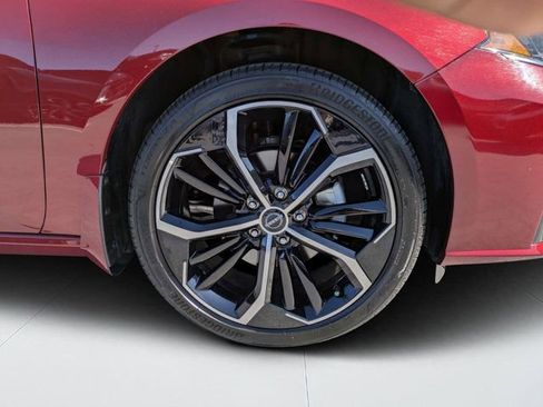 Used 2024 Nissan Altima 2.5 SR FWD image 10