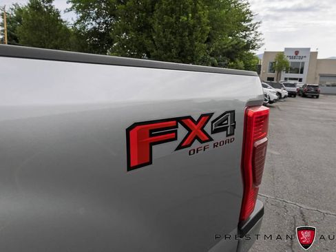 Used 2022 Ford F250 XLT w/ XLT Premium Package AWD/4WD image 44