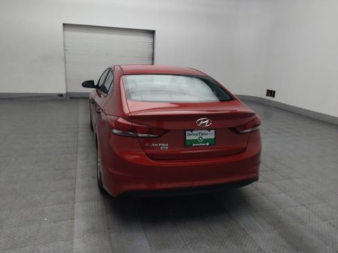 Used 2018 Hyundai Elantra SE FWD image 6