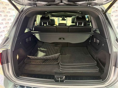 Used 2023 Mercedes-Benz GLB 250 w/ Premium Package image 44