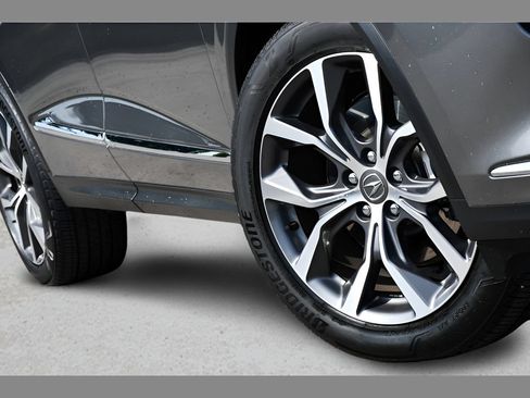 Used 2024 Acura MDX SH-AWD w/ Technology Package image 11