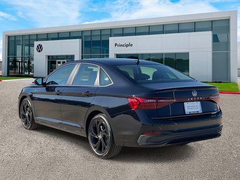 New 2026 Volkswagen Jetta SE FWD image 4