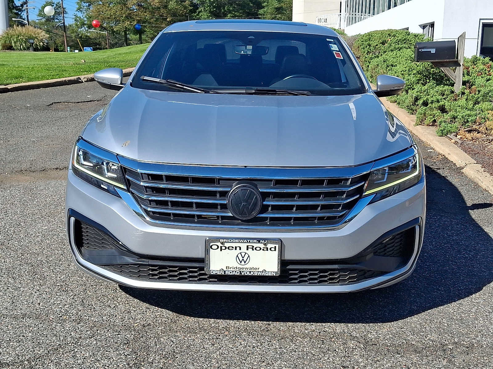 Used 2021 Volkswagen Passat 2.0T R-Line FWD image 2