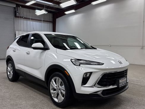 Used 2025 Buick Encore GX Preferred image 23