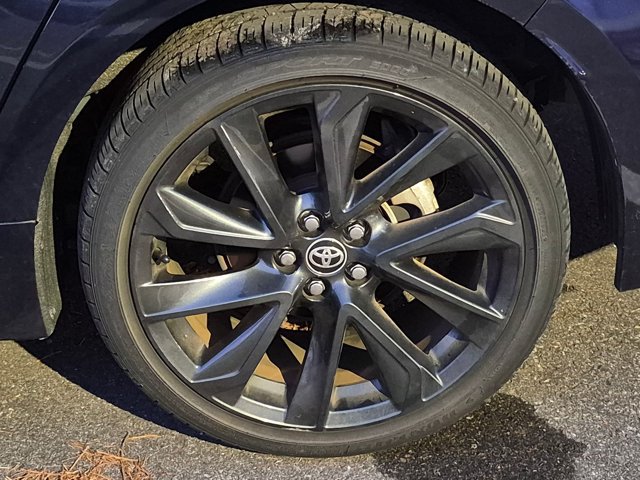 Used 2024 Toyota Corolla SE w/ SE Premium Package FWD image 15