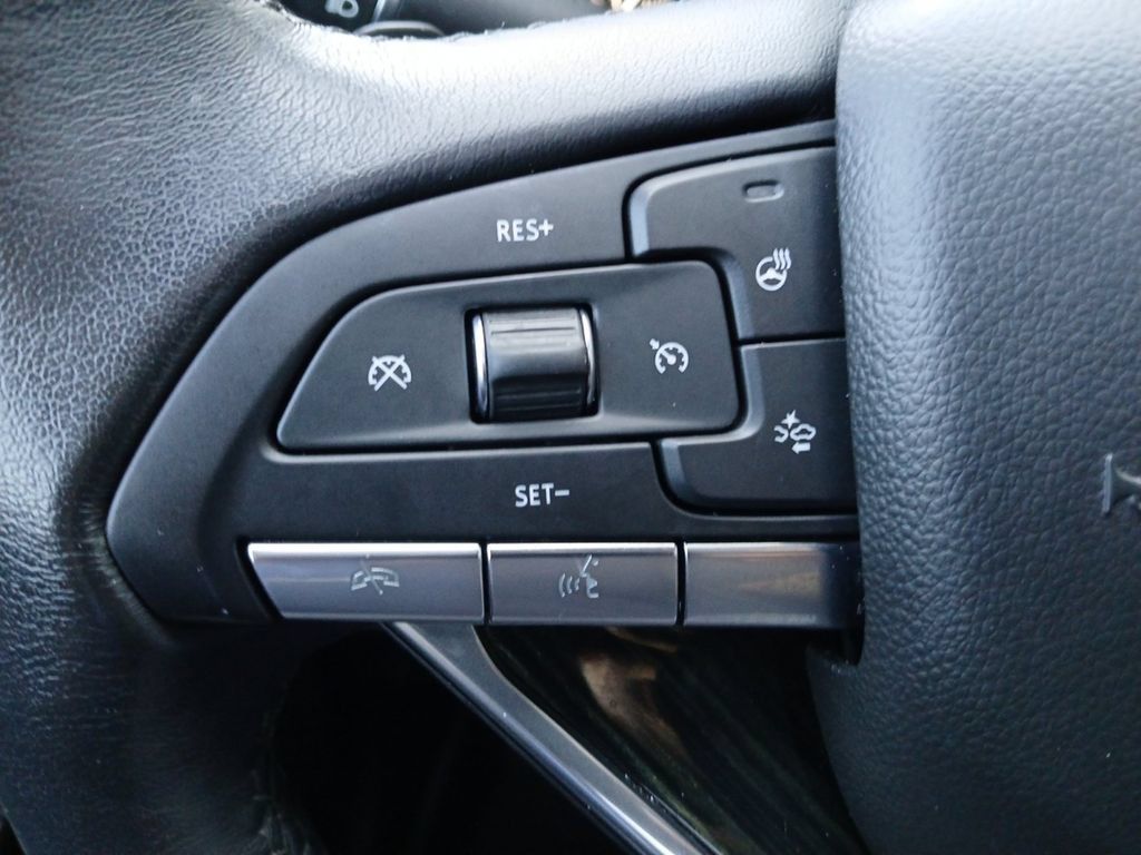 Used 2021 Cadillac XT6 Premium Luxury FWD image 11