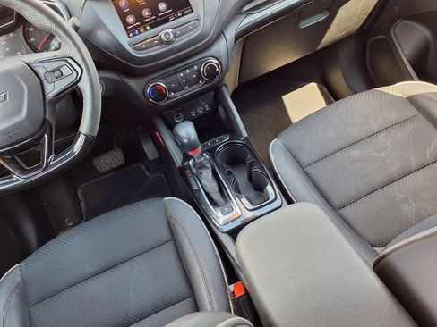 Used 2023 Chevrolet TrailBlazer RS FWD image 10
