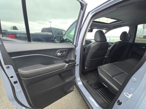 Used 2023 Honda Ridgeline RTL image 11