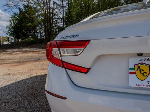 Used 2019 Honda Accord Sport image 10