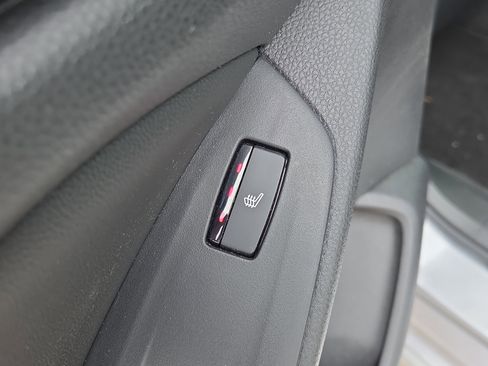 Used 2020 Honda Accord Touring image 12