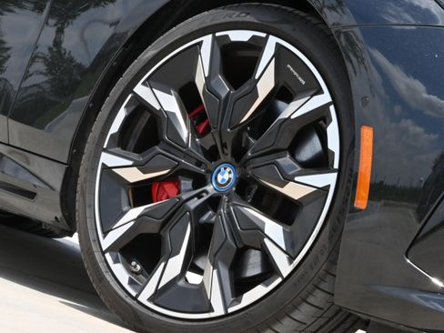 Certified 2024 BMW i5 M60 AWD/4WD image 11