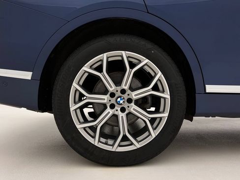 Used 2020 BMW X7 xDrive40i w/ Premium Package AWD/4WD image 30