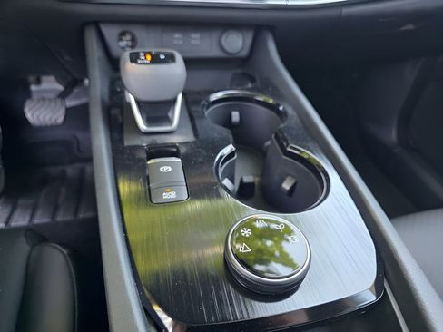 New 2026 Nissan Rogue SV AWD/4WD image 25