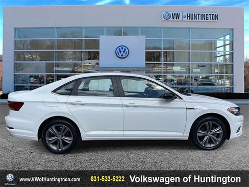 Certified 2019 Volkswagen Jetta R-Line w/ R-Line Cold Weather Package image 6