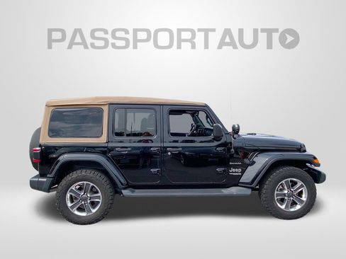 Used 2020 Jeep Wrangler Unlimited Sahara AWD/4WD image 8