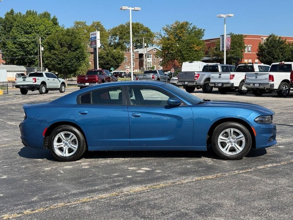 Used 2021 Dodge Charger SXT w/ Leather Interior Group RWD image 5