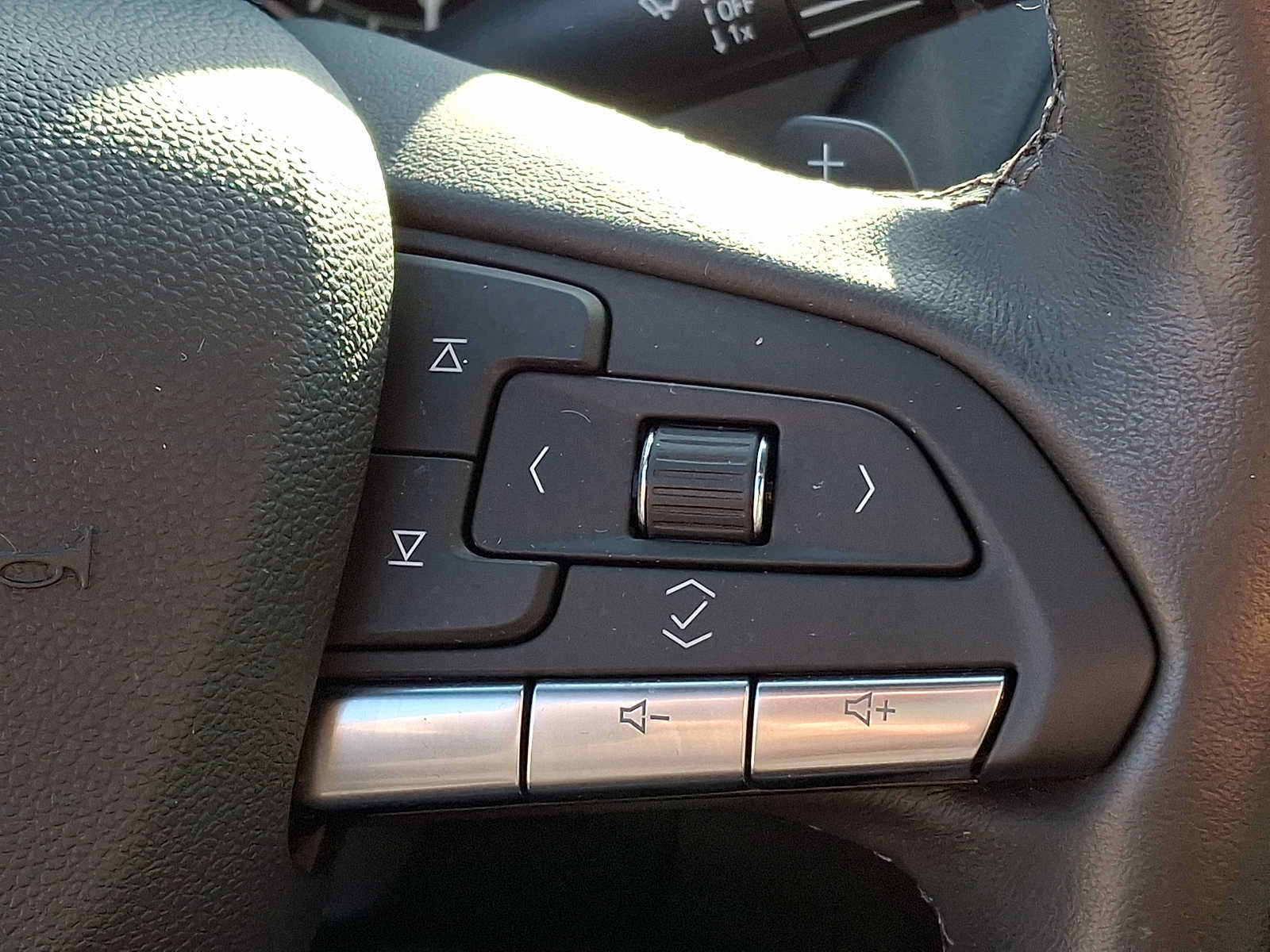 Used 2026 Cadillac CT4 Luxury w/ Sun And Sound Package AWD/4WD image 19