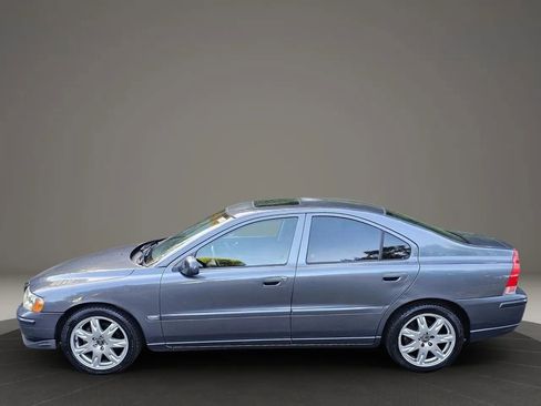 Used 2005 Volvo S60 2.5T image 4