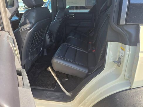New 2025 Ford Bronco Badlands AWD/4WD image 8