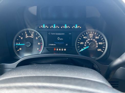 Used 2018 Ford F150 XLT w/ Equipment Group 302A Luxury AWD/4WD image 11