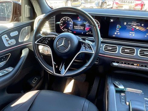 Used 2024 Mercedes-Benz GLE 350 4MATIC image 5