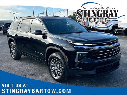 New 2026 Chevrolet Traverse LT image 1
