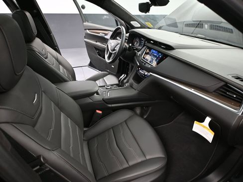 Used 2023 Cadillac XT5 Premium Luxury w/ Platinum Package image 59