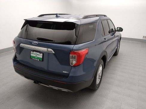 Used 2020 Ford Explorer XLT w/ Equipment Group 202A image 7