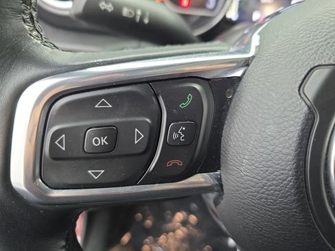 Used 2021 Jeep Wrangler Unlimited Sahara image 16