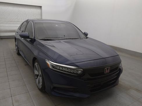 Used 2018 Honda Accord Touring image 13