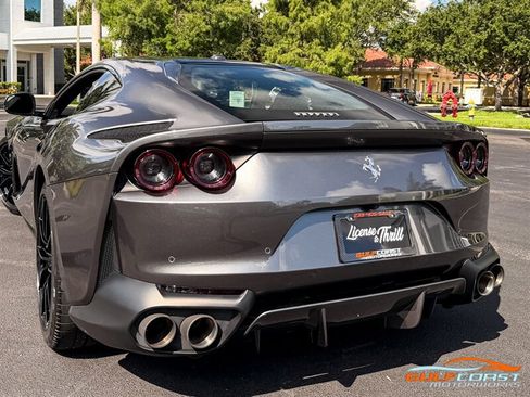 Used 2018 Ferrari 812 Superfast RWD image 48