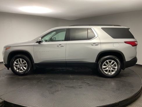 Certified 2021 Chevrolet Traverse LT image 4
