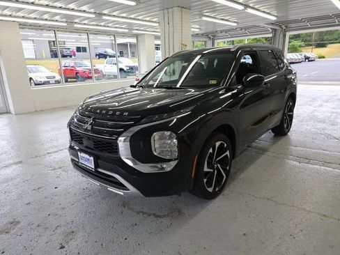 Used 2024 Mitsubishi Outlander SEL AWD/4WD image 5