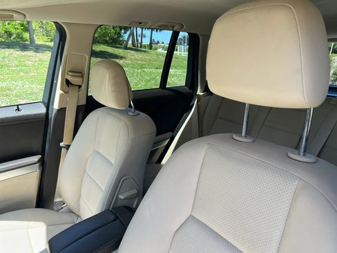 Used 2015 Mercedes-Benz GLK 350 2WD image 13