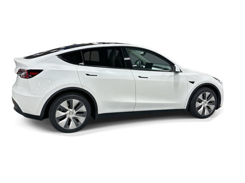 Certified 2023 Tesla Model Y Long Range AWD/4WD image 7