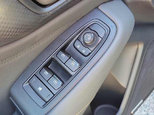 Used 2025 Subaru Outback Wilderness AWD/4WD image 10