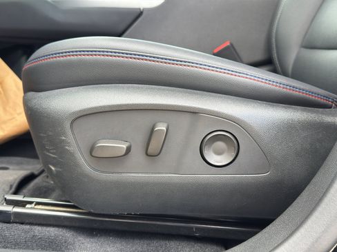 Used 2024 Chevrolet Equinox EV RS FWD image 15
