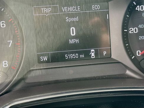 Used 2022 Chevrolet TrailBlazer LT w/ Confidence II Package FWD image 12