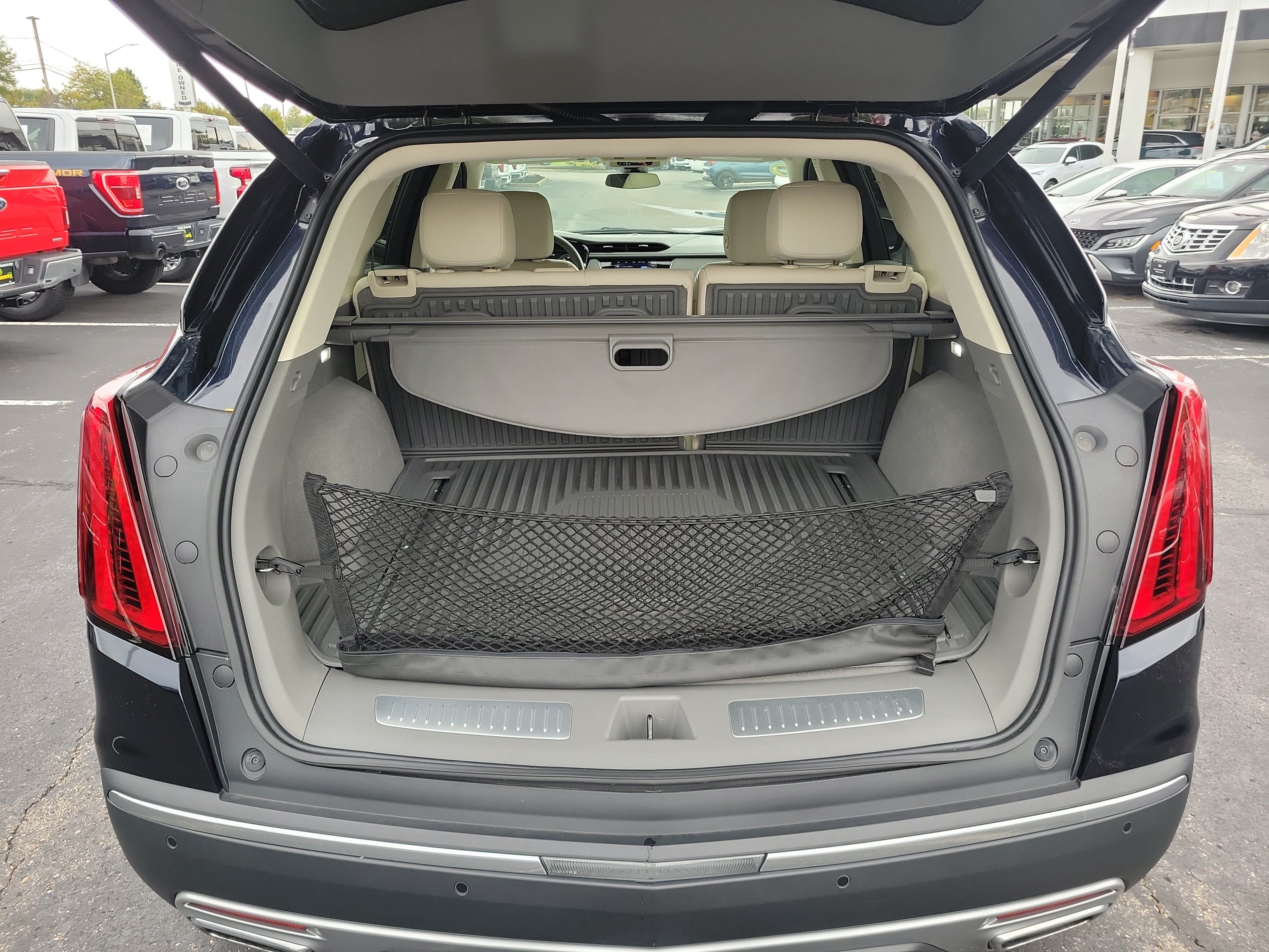 Used 2021 Cadillac XT5 Premium Luxury FWD image 8