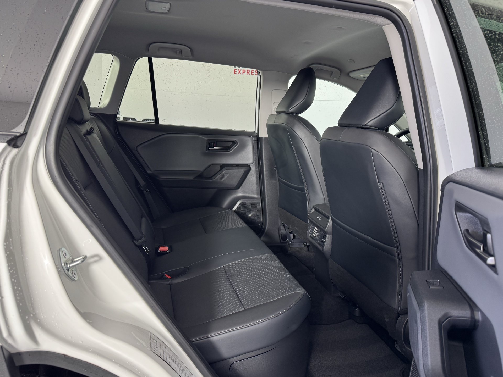 Used 2026 Toyota RAV4 XLE Premium AWD/4WD image 17