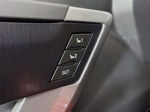 New 2025 Toyota Tundra Platinum image 31