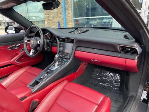 Used 2018 Porsche 911 Carrera 4 GTS AWD/4WD image 39
