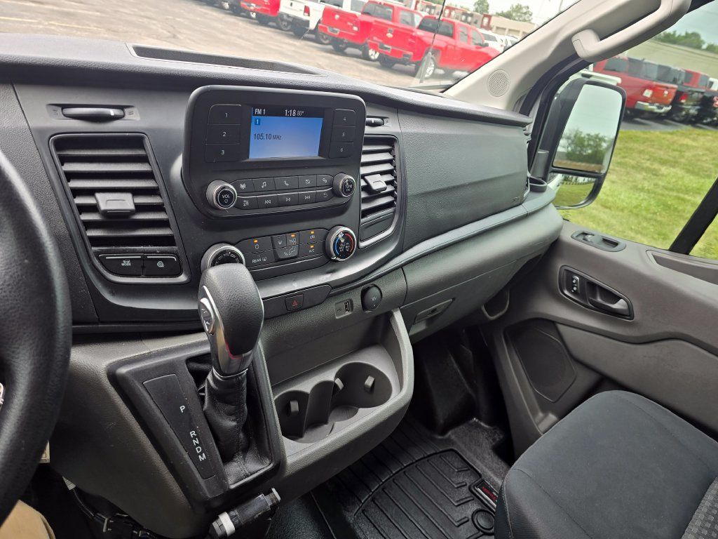 Used 2024 Ford Transit 250 Low Roof w/ Exterior Upgrade Package RWD image 18