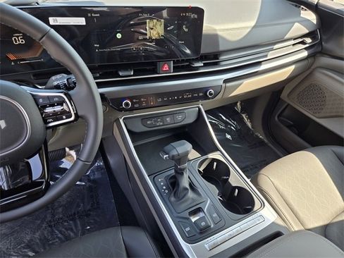 New 2026 Kia Carnival image 18