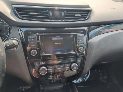 Used 2021 Nissan Rogue Sport SV FWD image 15